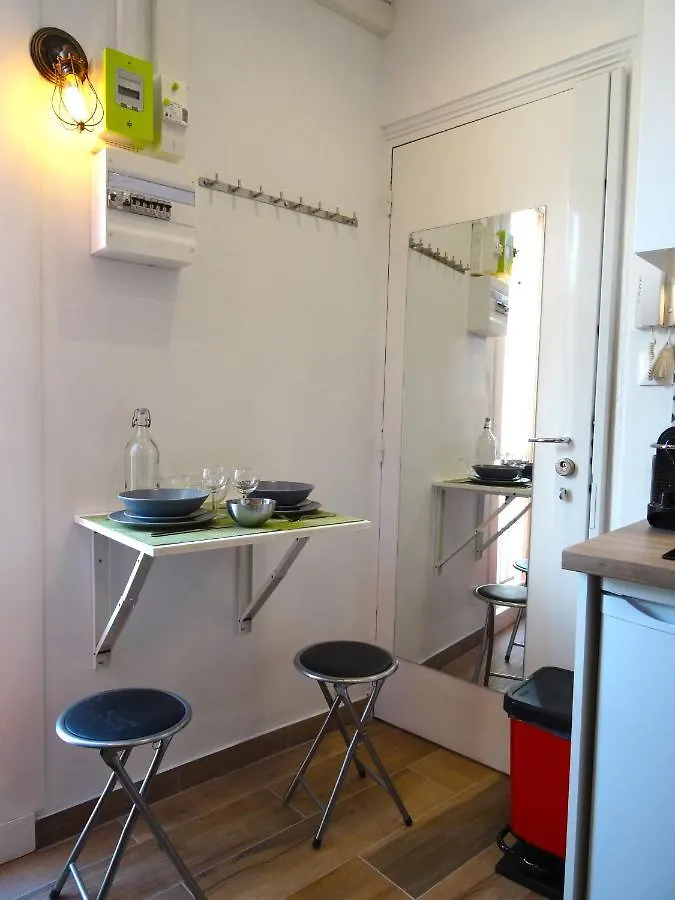아파트 ★★★Studio Heart Of Le Marais, Design Flat★★★ 파리 프랑스